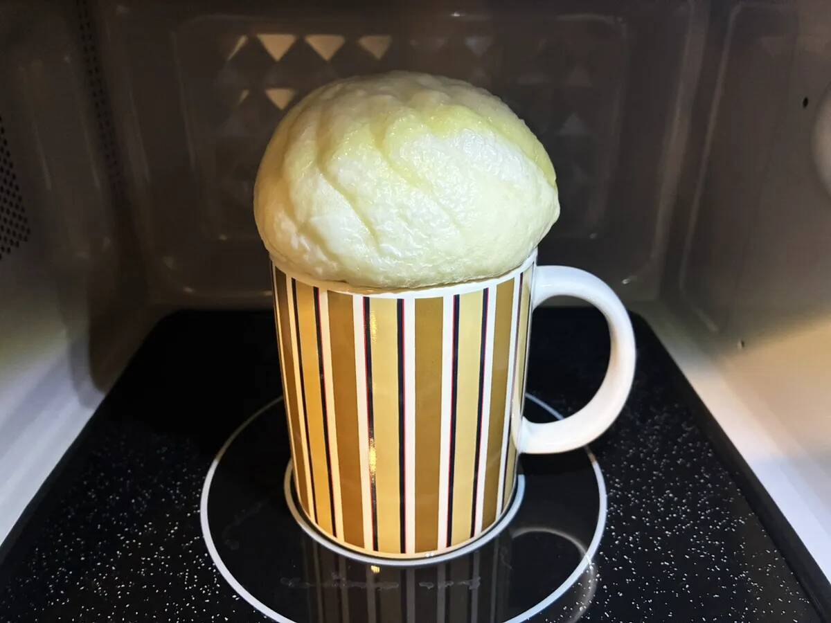 冷めた肉まんが『中華街の味』に！　話題の温め方に「天才」「真似しよう」