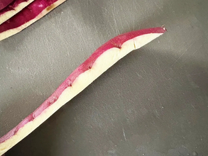 サツマイモの皮をむいて…？　できた一品に「子供がドはまりした！」【最強おやつ】