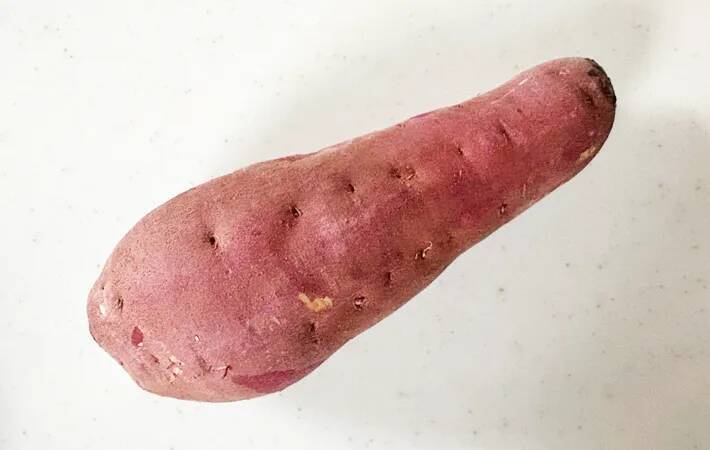 サツマイモの皮をむいて…？　できた一品に「子供がドはまりした！」【最強おやつ】