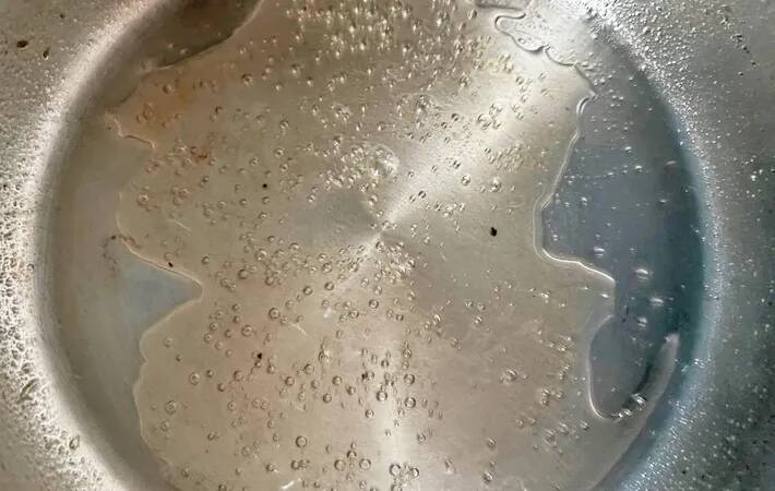 サツマイモの皮をむいて…？　できた一品に「子供がドはまりした！」【最強おやつ】