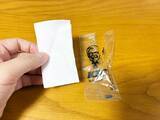「余った紙おしぼり、カラカラになる前にやって！　実用的な活用術に「余った時の定番になる」」の画像1