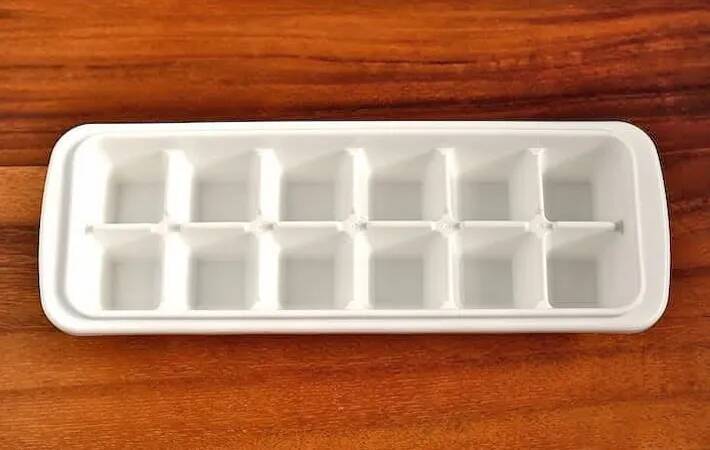 製氷皿に紅茶と桃缶を入れて…　管理栄養士が試した夏ドリンクに「薄まらない！」「家でも大満足」