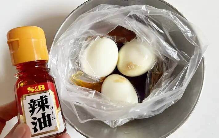 『小さじ2分の1杯』足してみて！　味玉の意外な調味料に「めんつゆだけより好き」