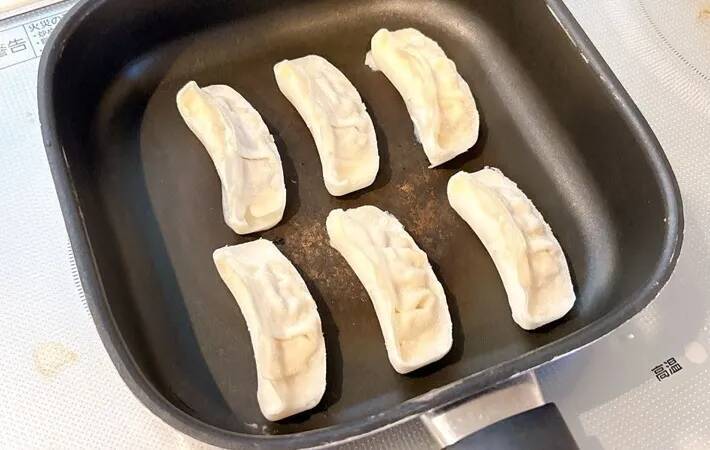 ピーマンに詰めたのは『肉だね』じゃなくて？　冷凍食品で作る「時短おかず」に子供が大喜び