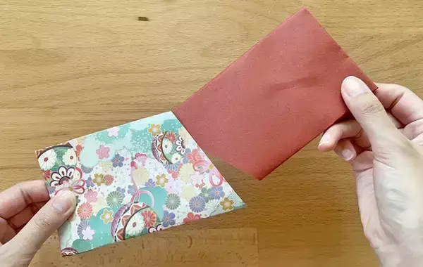 「ポチ袋、もう買わなくていいかも！　折り紙2枚で本格的な仕上がりに【お札が折れないポチ袋】」の画像