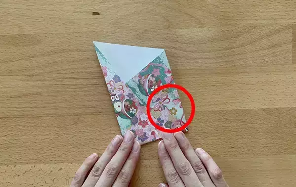 「ポチ袋、もう買わなくていいかも！　折り紙2枚で本格的な仕上がりに【お札が折れないポチ袋】」の画像