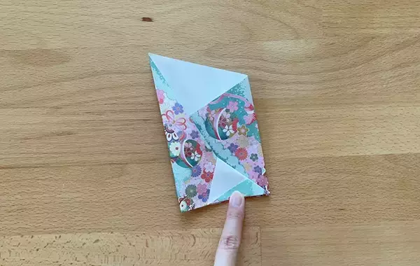 「ポチ袋、もう買わなくていいかも！　折り紙2枚で本格的な仕上がりに【お札が折れないポチ袋】」の画像
