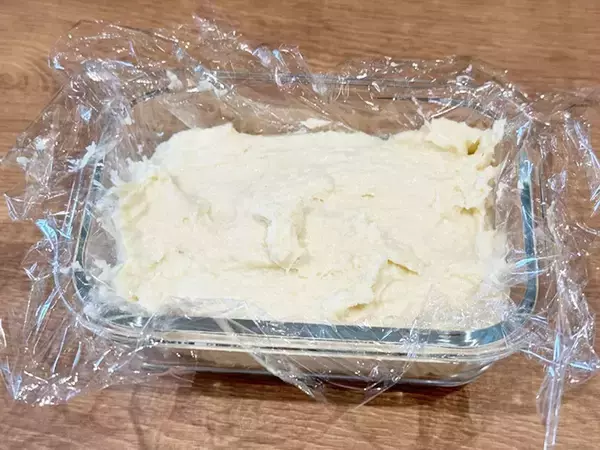 「豆腐1丁に『ホットケーキミックス1袋』を混ぜるだけで…　レンチン4分後の完成品がこちら」の画像