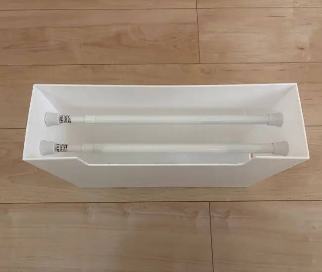 100均グッズでゴミ袋の悩みが即解決！　1枚だけサッと取れる収納術に「生活感ゼロ」
