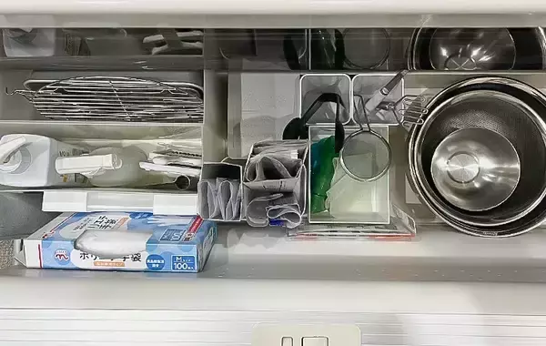 「「ゴチャゴチャで使いにくい…」　家族が喜ぶ『キッチン収納』のポイント【専門家の簡単ワザ】」の画像