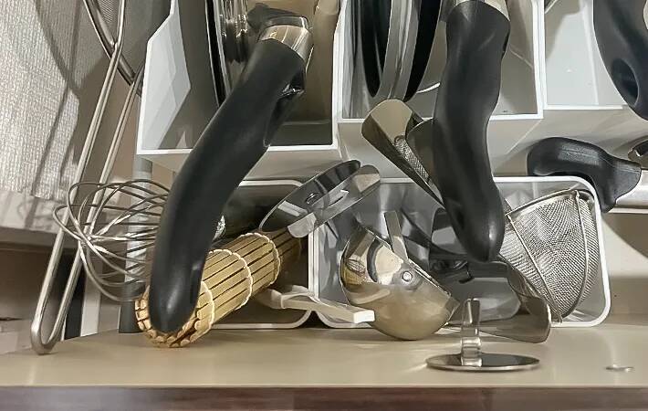 「ゴチャゴチャで使いにくい…」　家族が喜ぶ『キッチン収納』のポイント【専門家の簡単ワザ】