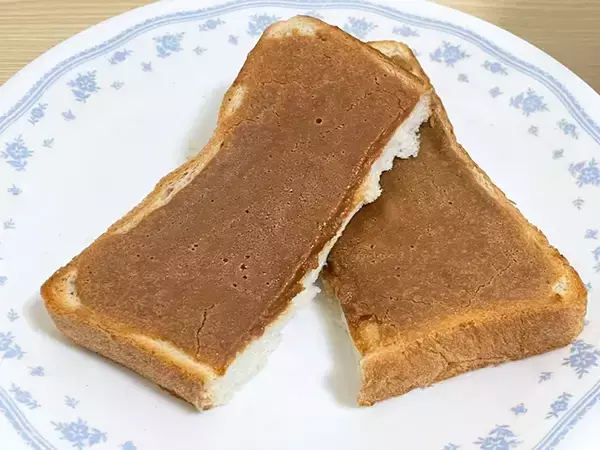 「きな粉を練ります　10分でできるトーストアレンジに「手がべたつかない」「どこから食べてもおいしい」」の画像
