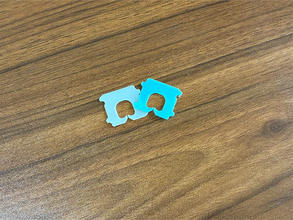 洗濯でパンの留め具『2個』を挟むだけ　手軽な再利用ワザが便利