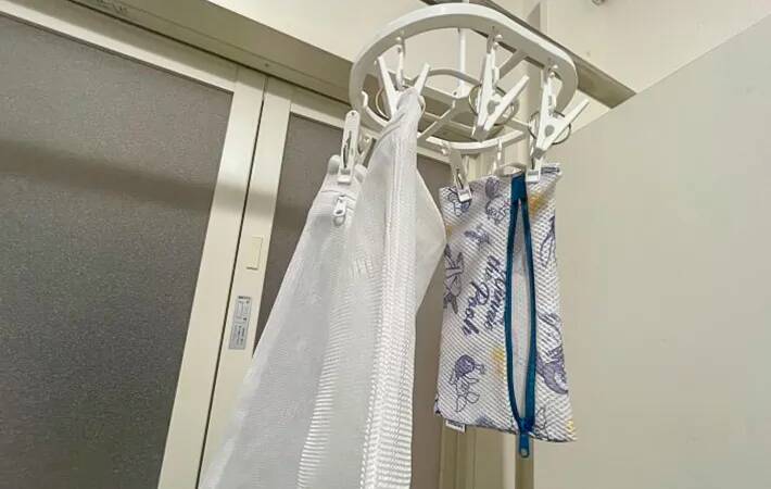 穴が開いた洗濯ネット、捨てる？まだ使える？　洗濯のプロの「正解」は…