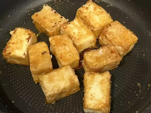 厚揚げ1枚でここまでできるのか！　作って分かった『主役レベル』の簡単おかず