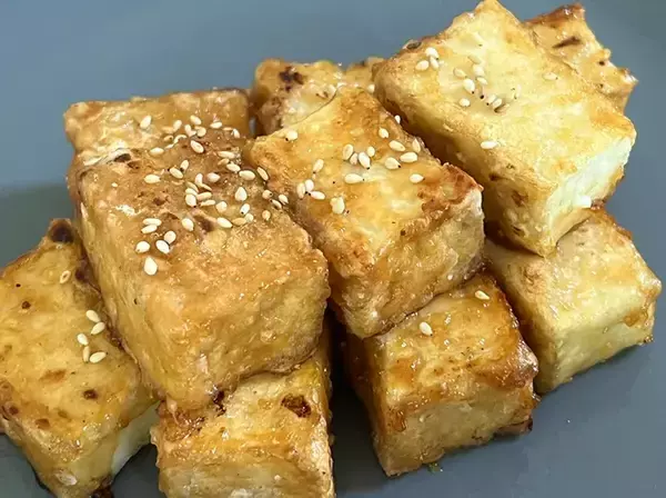 「厚揚げ1枚でここまでできるのか！　作って分かった『主役レベル』の簡単おかず」の画像