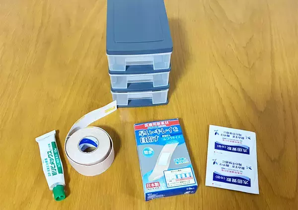 「「流石、ダイソー！」　ちょうどいいサイズの『引き出し』が、かゆいところに手が届く」の画像
