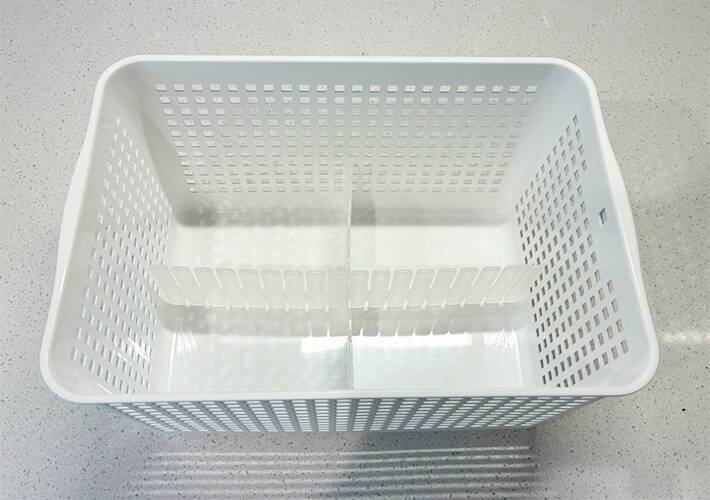 棚の保存容器、かさばってない？　収納アイディアに「スッキリした」「プチストレス解消」