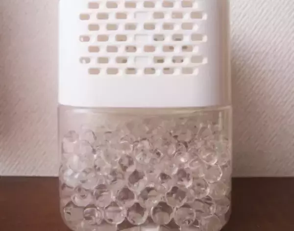 「「部屋の雰囲気が変わった！」　芳香剤にセリアの丸棒を貼るだけのDIY【インテリアDIY4選】」の画像
