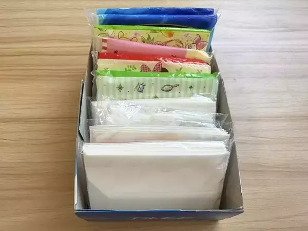「使い終わったティッシュ箱は捨てません！　０円でできる『伸縮ケース』がキッチンで大活躍」の画像