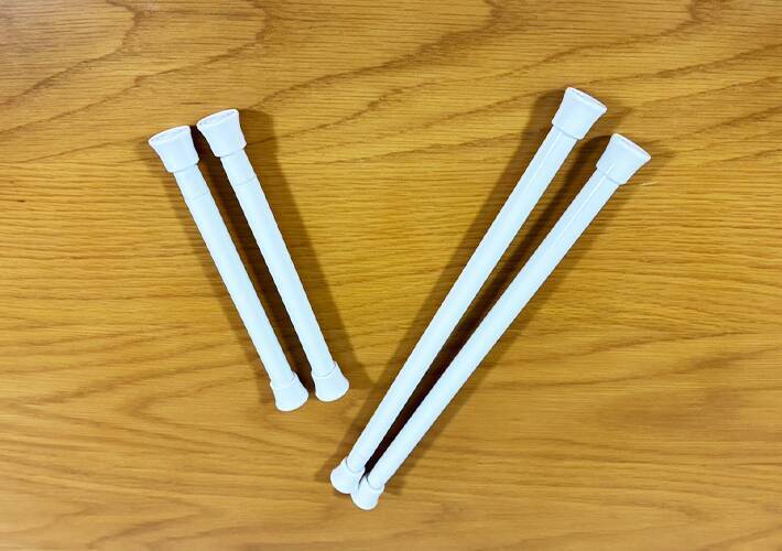 『短いつっぱり棒』はこう使う！　冷蔵庫の中がスッキリする『活用術』に「これ考えた人、天才」