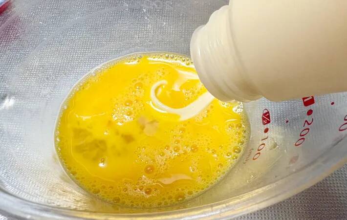 7歳息子から「どうやって作ったの」と好評　玉子焼きをお花型にしてみた