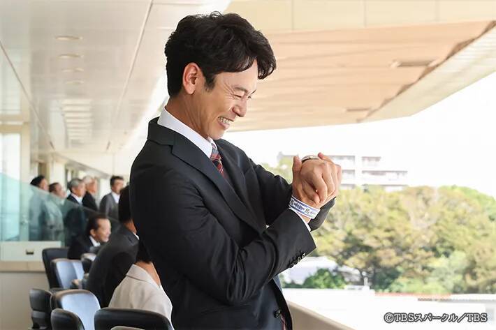 耕造が贈った高級腕時計が示唆するのは…　『ザ・ロイヤルファミリー』第2話