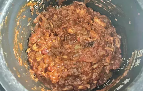 「材料を炊飯器に入れるだけ！　スイッチ1つで作れるカレーに「いつもより好き」」の画像