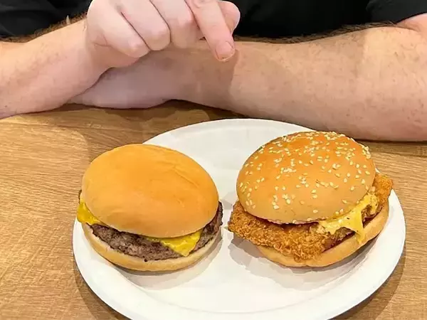 「「片方はバーガー、片方はサンドイッチ」　アメリカ人が教える、意外な呼び分け方」の画像