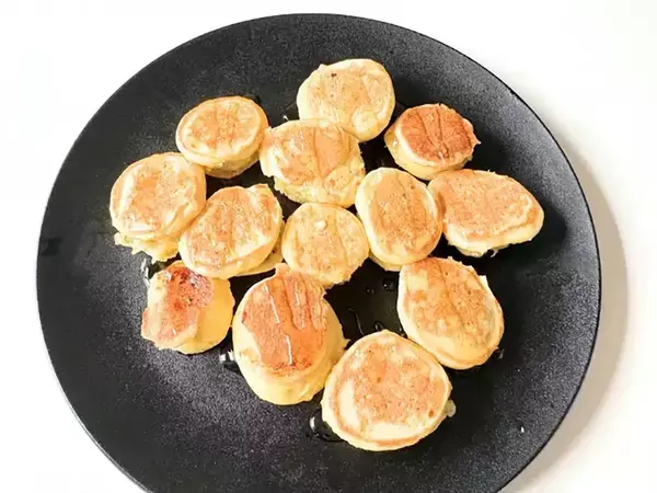 4歳の娘が無言で爆食い！小さなパンケーキの中に仕込んだのは…