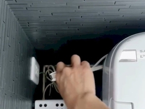 トイレ掃除で見逃しがち！　タンクの後ろをきれいにする方法に「助かる」「目からウロコ」