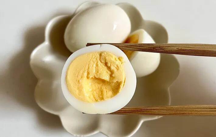 『大さじ4杯』で漬けてみて！　味玉の意外な調味料に「めんつゆより好きかも」