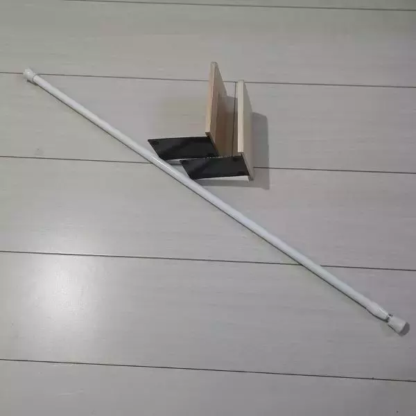 「『押入れラック』を洗面台で？　まさかの活用に「これは便利」「絶対やる」」の画像