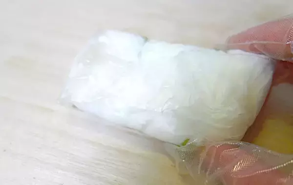 「【砂糖ゼロ】巻くだけで驚きのモチモチ感！　夏に食べたい新感覚スイーツ【レシピ】」の画像