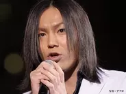 快挙を成し遂げた狩野英孝、帰国便の搭乗券をよく見ると…　「さすがJAL」の声