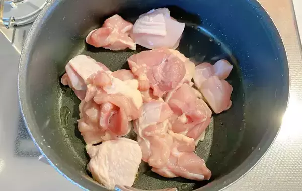 「子供が「初めての味！」と感動　味噌汁にちょい足しした『意外な調味料』が？」の画像