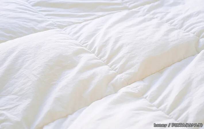冷感パッドの下、いつもの寝具のままにしてない？　ひんやり感を持続させるコツを、プロが解説