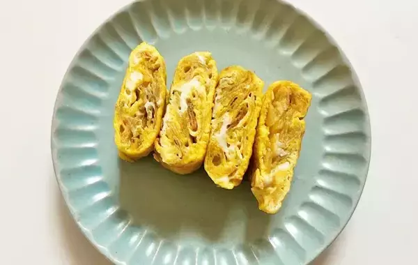 「食べた子供が「また作ってね！」　卵液に10g入れたのは…？【玉子焼きレシピ】」の画像