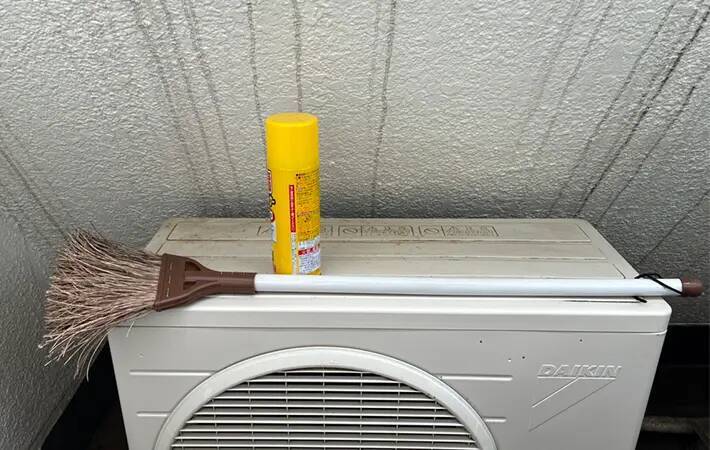 エアコンの室外機、上に物置いてない？　ダイキンが教える電気代節約のポイント