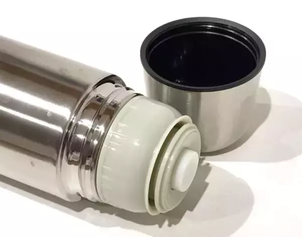 「香りも味もキープ！　水筒で紅茶を持ち歩くためのベストな方法2選に「絶対やる」」の画像