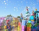 「【感想】ディズニーランドの新クリスマスパレード　フロートに書かれた文字を読んでみると…」の画像20