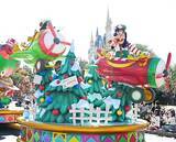 「【感想】ディズニーランドの新クリスマスパレード　フロートに書かれた文字を読んでみると…」の画像8