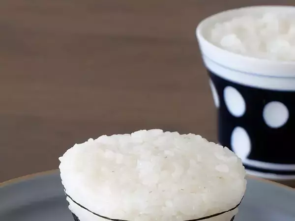 水玉模様の器、実は…　全部食べられる『おにぎり』作品に「一瞬、脳がバグった」「再現度が素晴らしい」