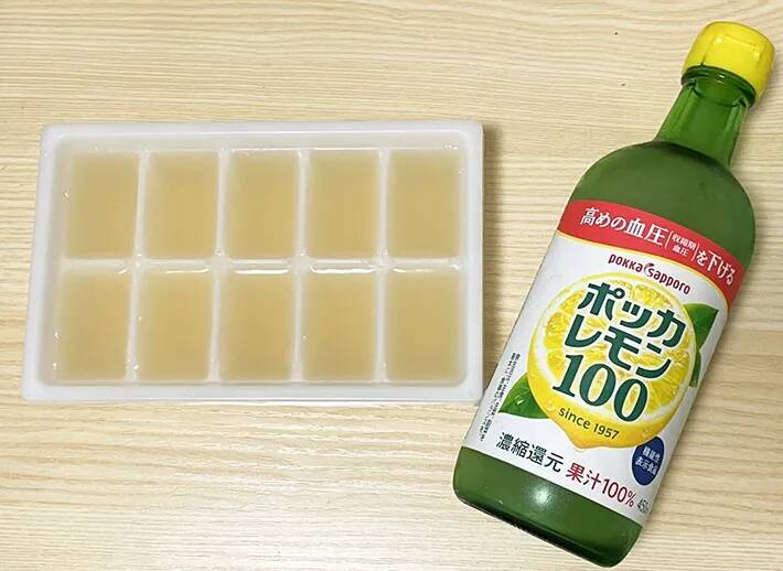 使い切れない『ポッカレモン100』、製氷皿に注いで…　作ったドリンクに「絶妙な甘酸っぱさ」「満足感」