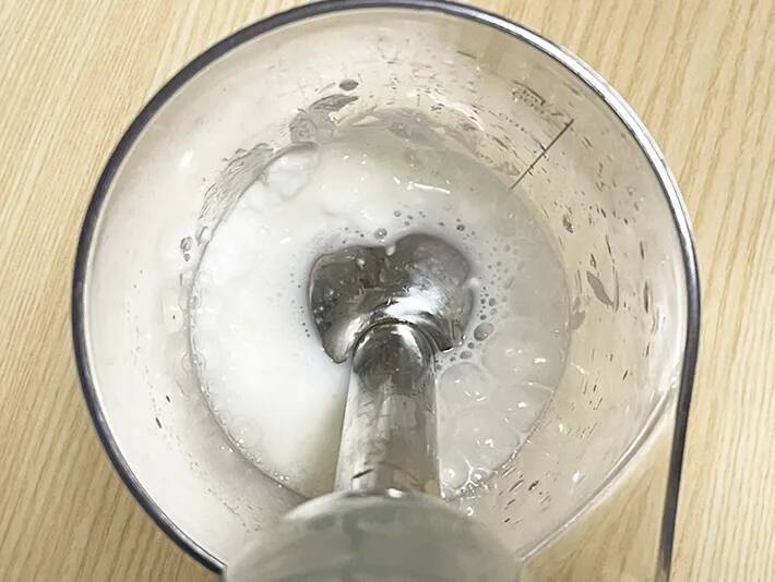 使い切れない『ポッカレモン100』、製氷皿に注いで…　作ったドリンクに「絶妙な甘酸っぱさ」「満足感」
