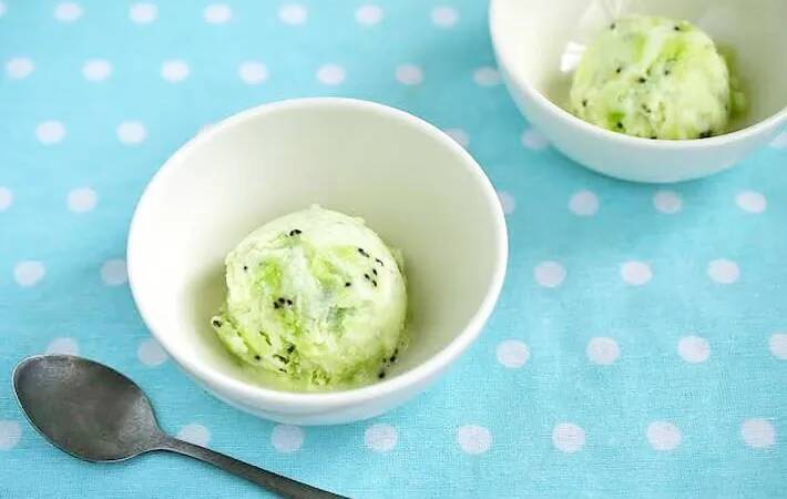 キウイ2個をジッパー袋でつぶして…　管理栄養士が試した「栄養アップの簡単おやつ」