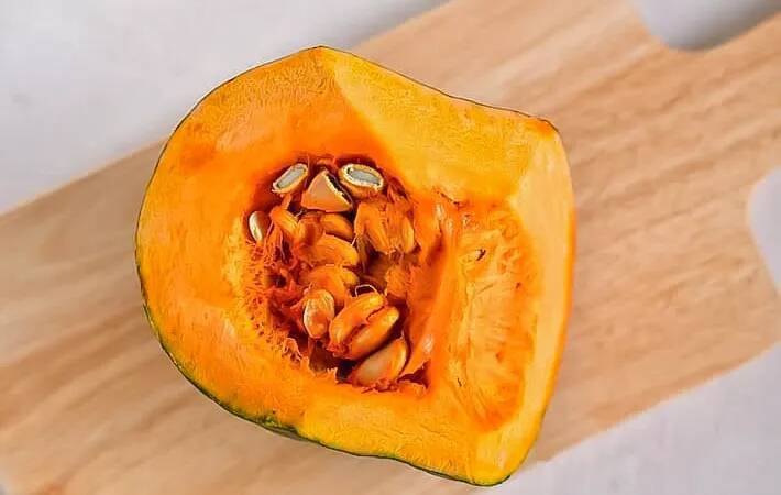 ホットケーキミックスと混ぜたのは…？　旬の食材に「きれい！」「優しい甘さ」【カボチャレシピ】