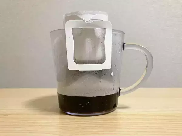 コーヒー粉に直接かけてみて！　抽出前の一工夫に「マイルドな味わいに」「冷めてもおいしい」