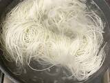「1袋混ぜるだけ！　そうめんのアレンジに「スルスル食べられる」「簡単にボリュームアップ」」の画像3