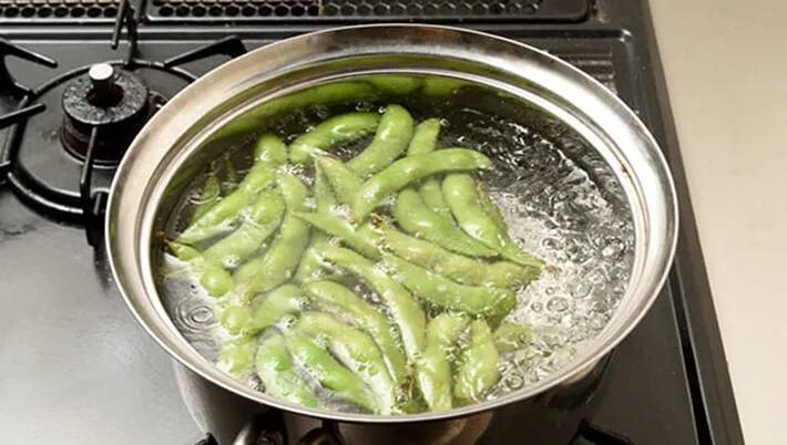 「毎回ゆでるのは暑いし面倒…」　カゴメが教える！たくさんゆでた枝豆の保存方法